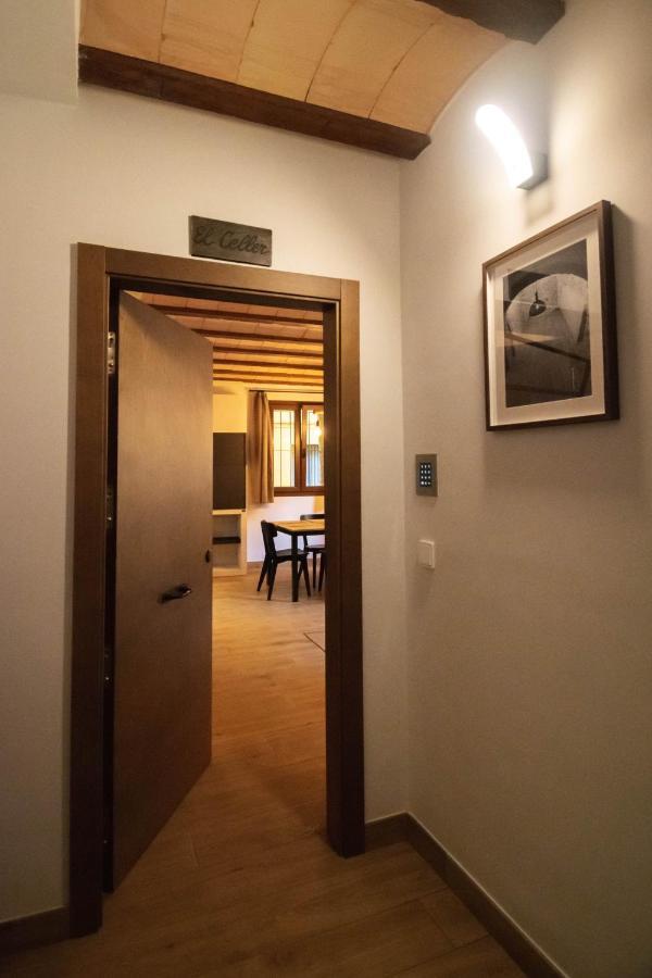 Cal Negret Rural Apartments Alos de Balaguer エクステリア 写真