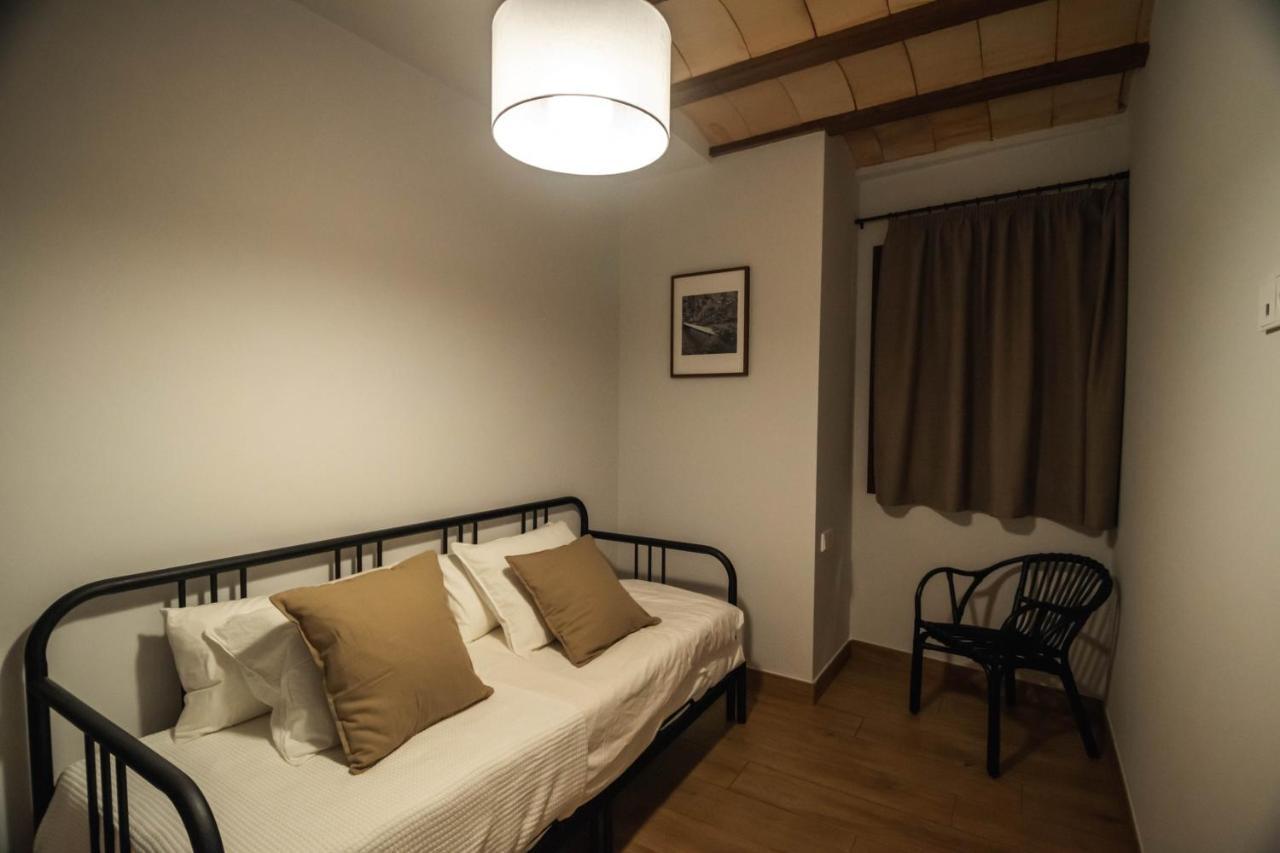 Cal Negret Rural Apartments Alos de Balaguer エクステリア 写真