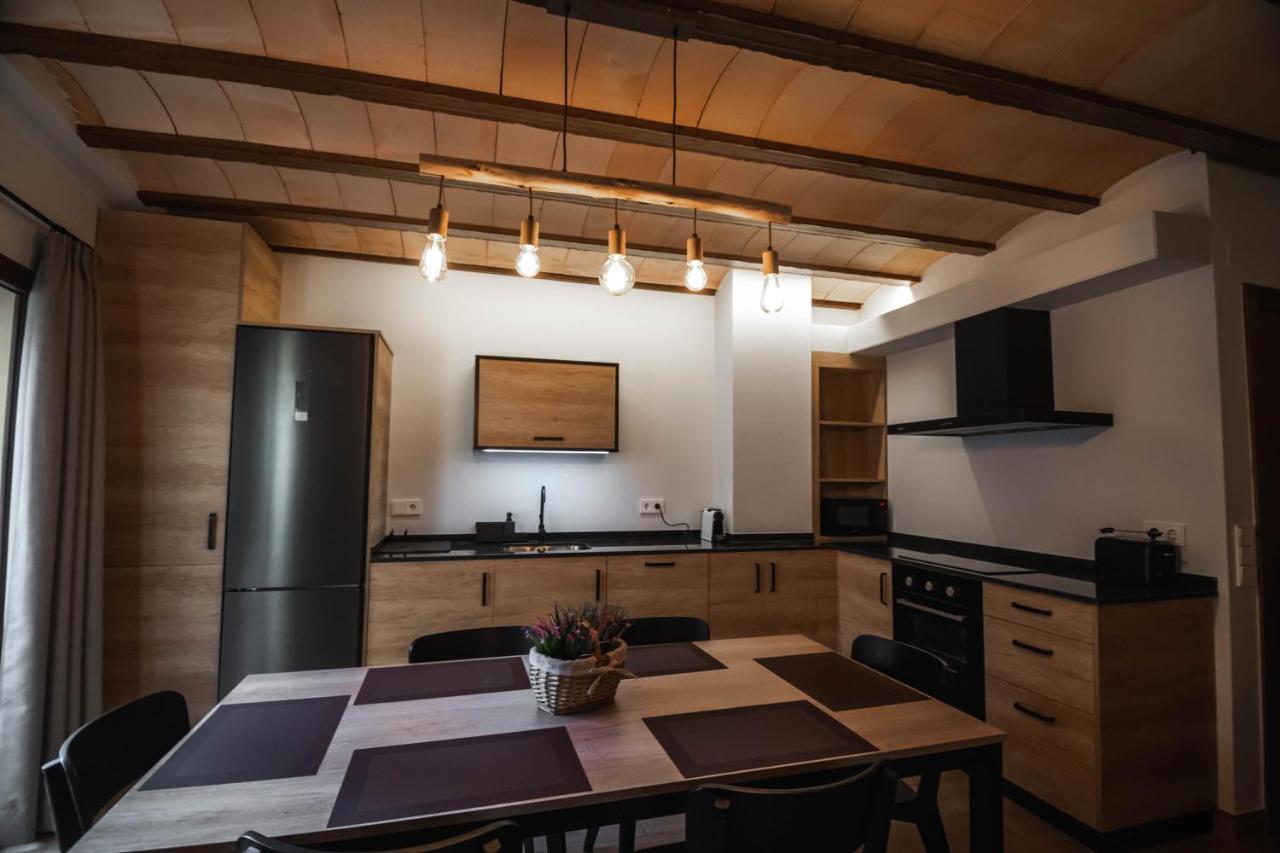 Cal Negret Rural Apartments Alos de Balaguer エクステリア 写真