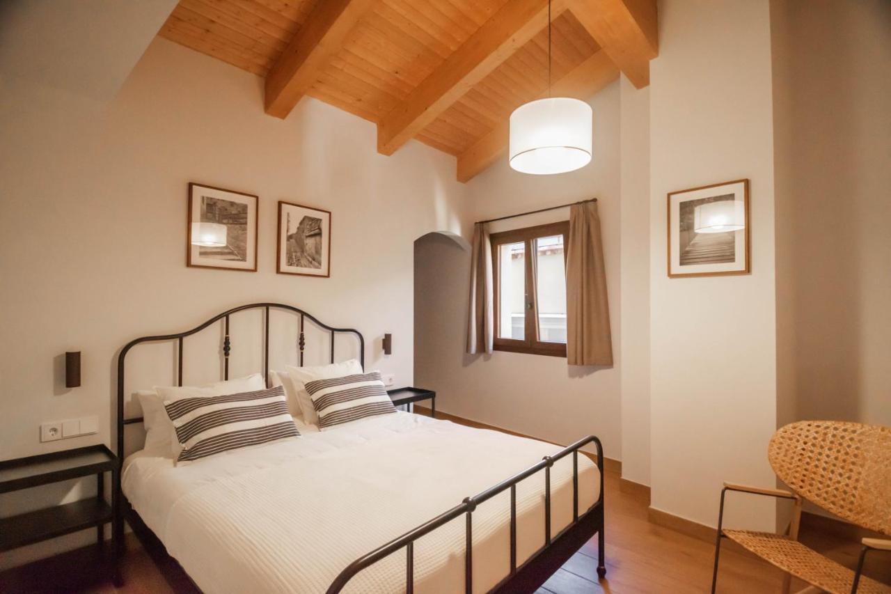 Cal Negret Rural Apartments Alos de Balaguer エクステリア 写真